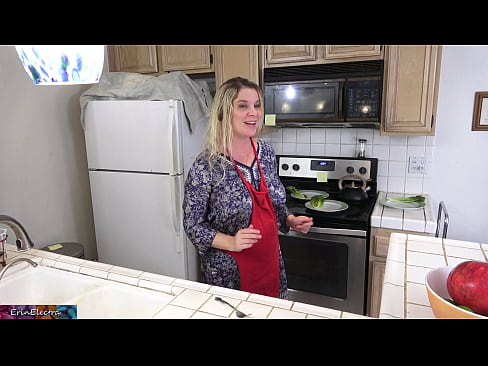 ❤️ Stepmom milking him in the kitchen before his date. ❤❌ Anal porn at en-gb.javarchive.top ❌